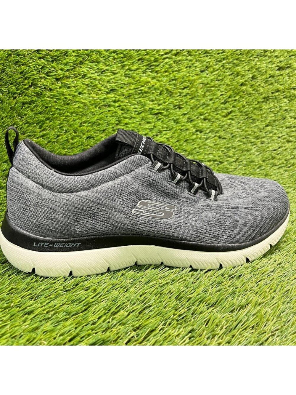 Skechers Summits Louvin Mens Size 10E Gray White Athletic Slip On Shoes Sneakers